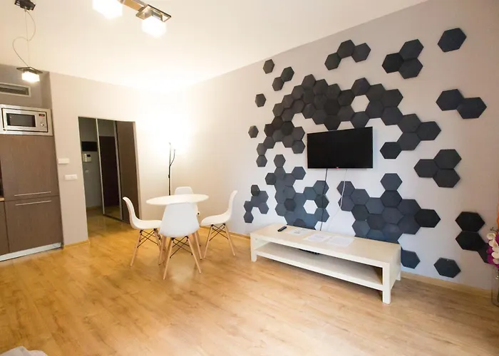 Happyestate - Just In Center Ul Krawiecka 3